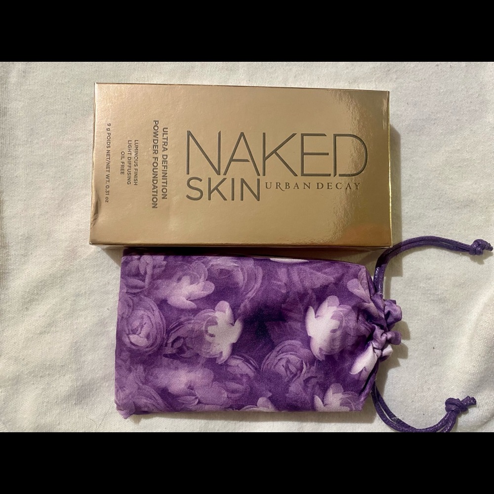 Urban Decay DARK Naked Skin Powder Foundation. NIB